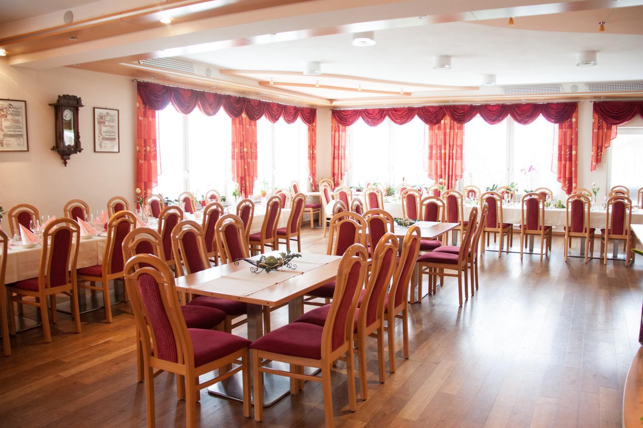 Gasthof Pension Zoller Вольфсберг Экстерьер фото